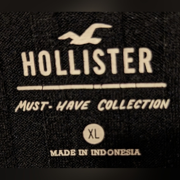 Hollister Black Ribbed Mock Neck Top - Picture 2 of 4